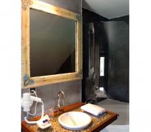 baño-habitacion-ducha-eduardo-mendoza